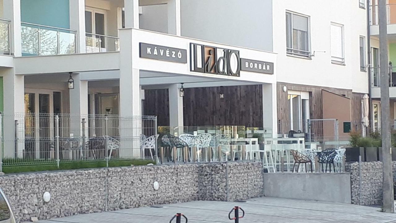 Lido Riviera Apartman Balatonlelle Exterior foto